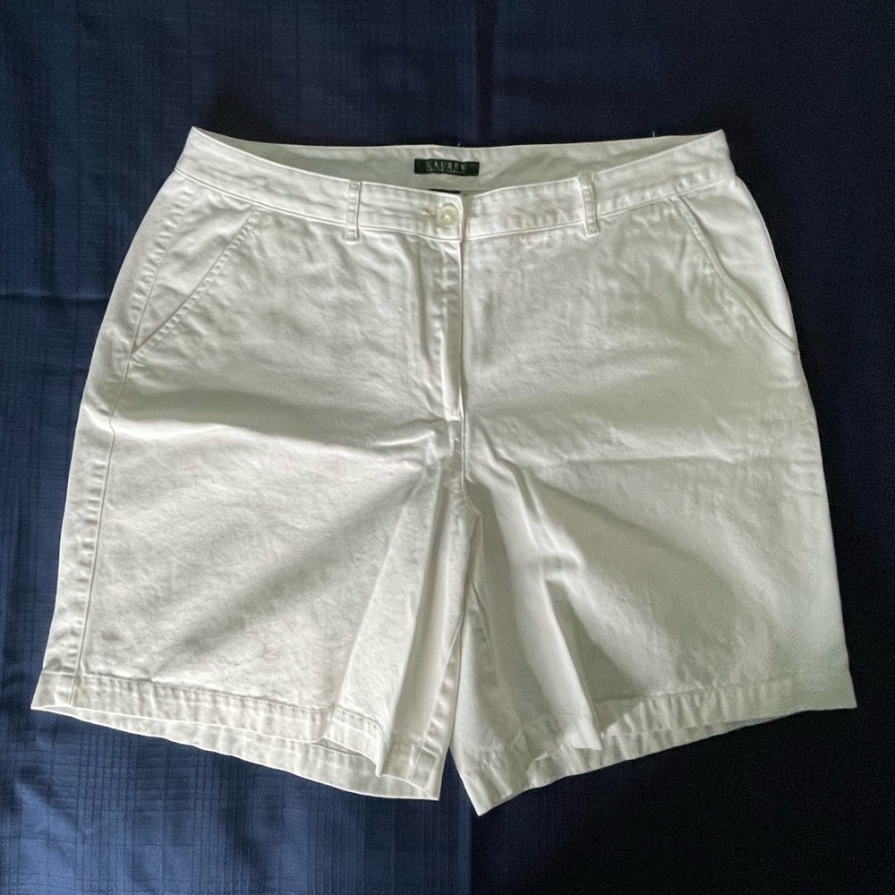 🩳 Ralph Lauren Women’s Bermuda Shorts. White Cotton. Vintage. 🩳
